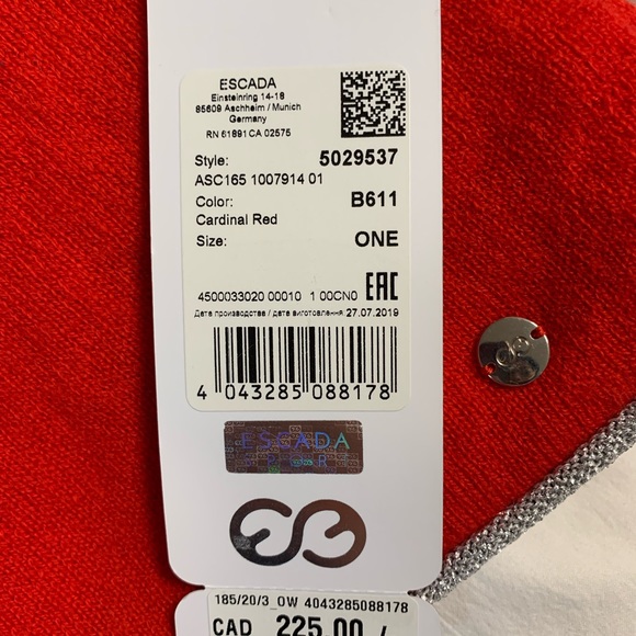 Authentic Escada New cashmere scarf - Picture 3 of 4